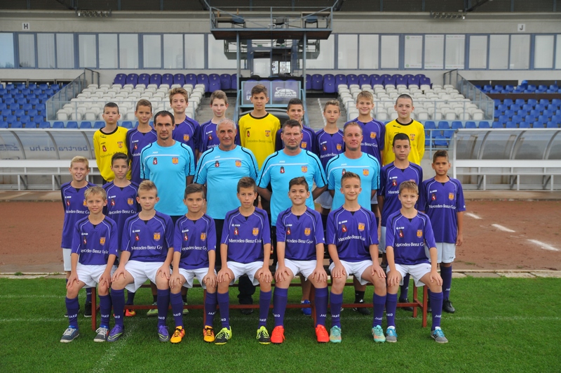 U13