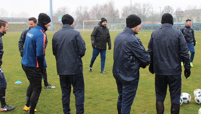 felk&eacute;sz&uuml;l&eacute;s