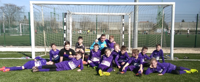 u10